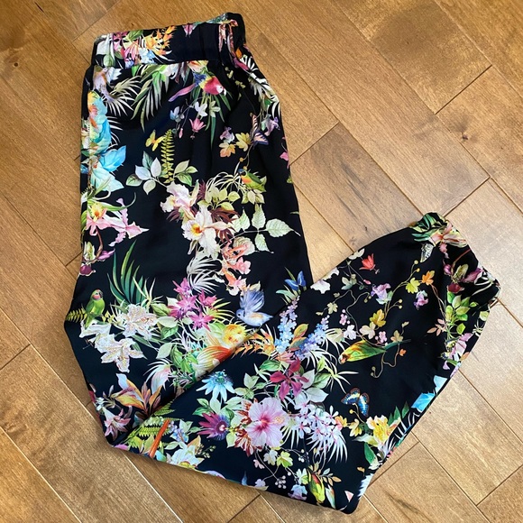 Zara Pants - 2 for $30 🌺 Zara Trafaluc Tropical Floral Pant